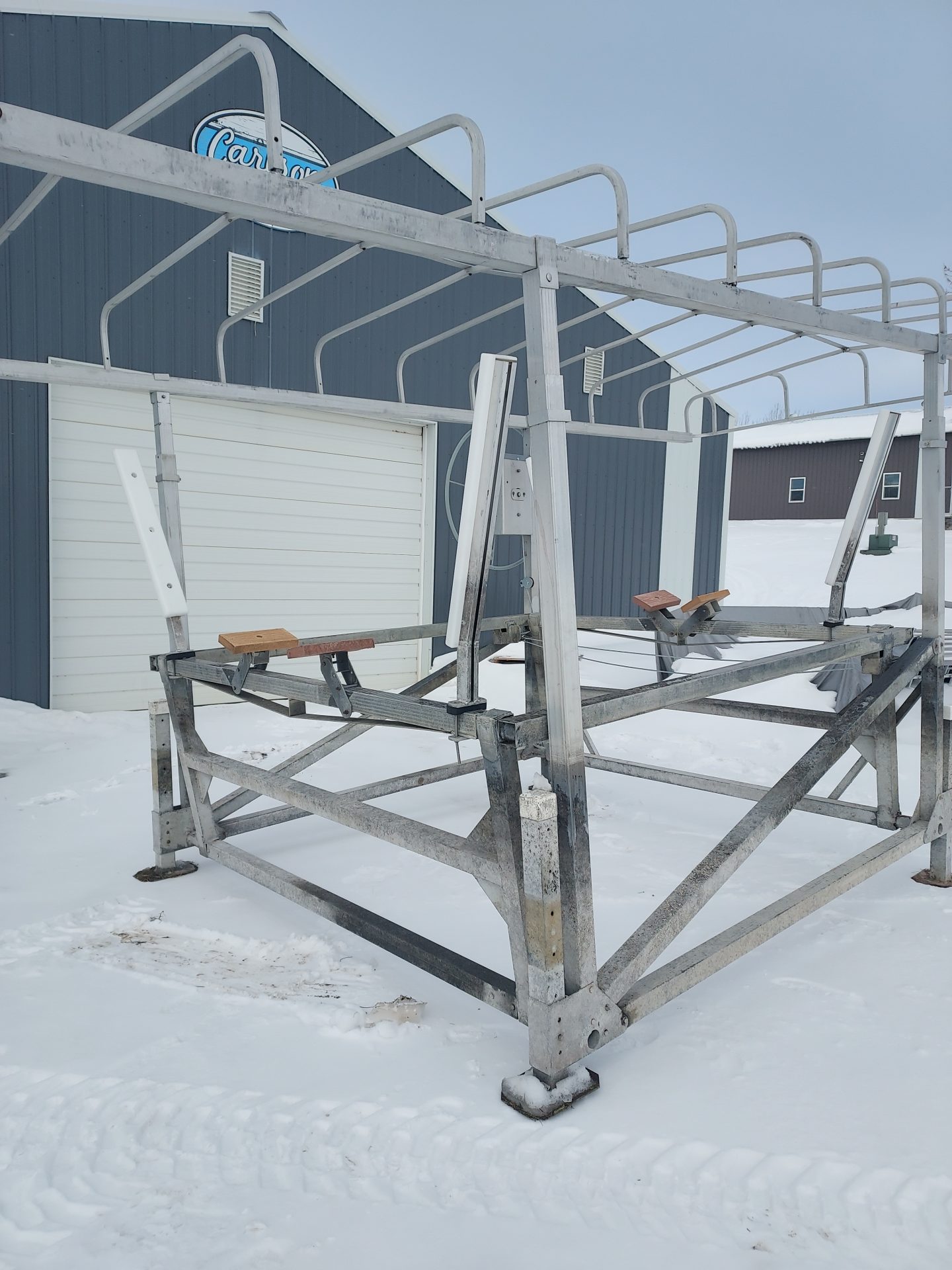 Used Hewitt Boat Lift (1501) Carlson Dock & Barge