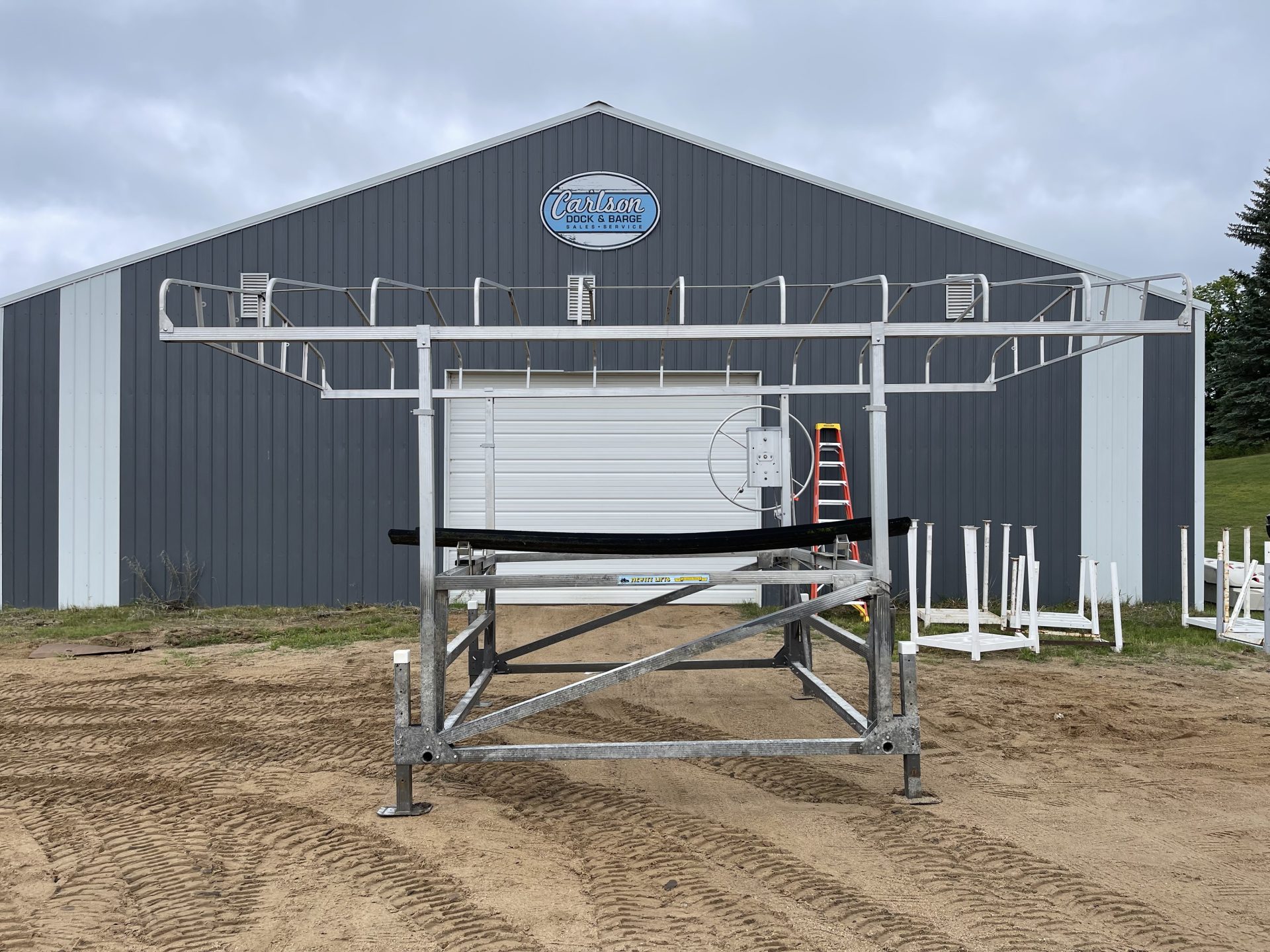 Hewitt Cantilever Boat Lift (#1528)