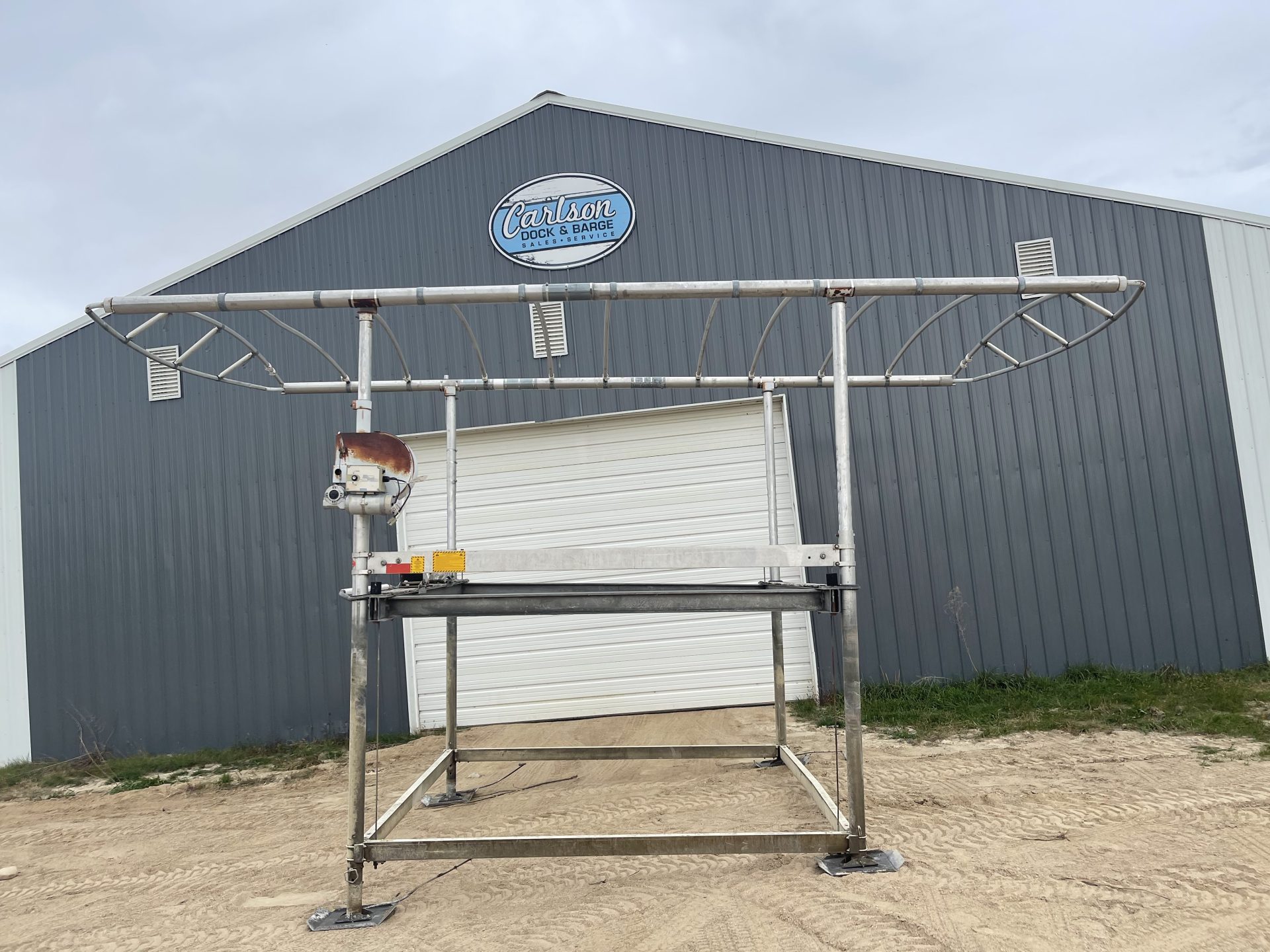 ShoreStation Vertical boat lift (#1617)