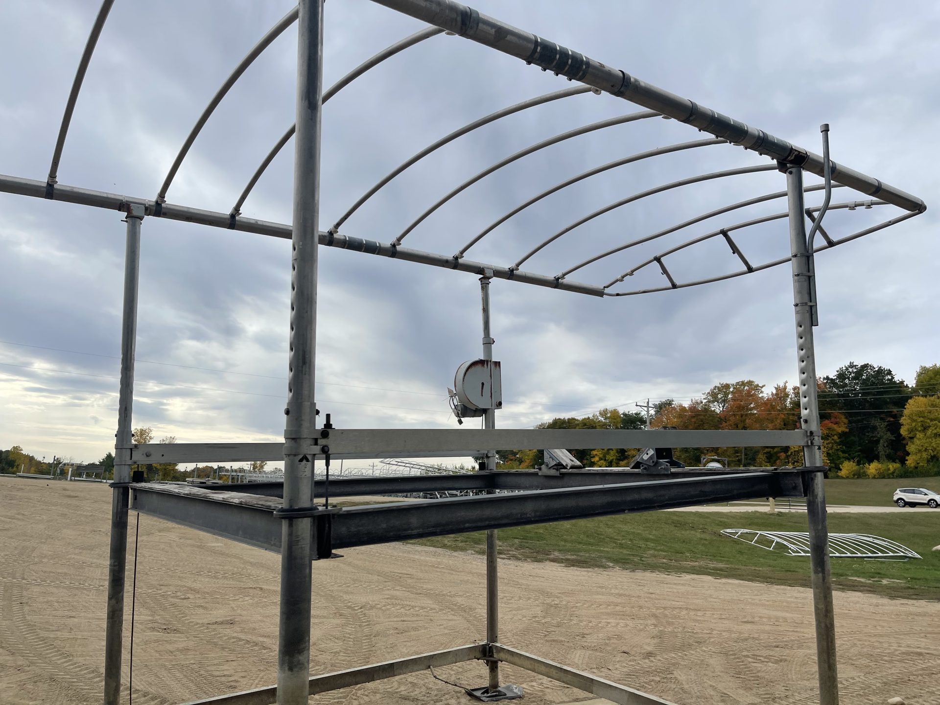 ShoreStation Vertical boat lift (#1617) - Image 4
