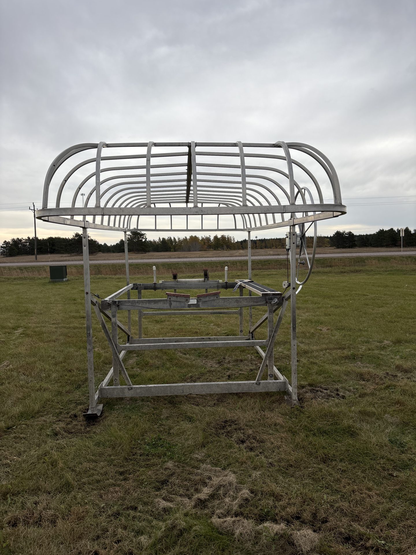 ShoreMaster Cantilever Boat Lift (#1890) - Image 2